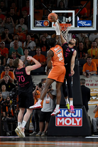 但考虑到他 但考虑到他