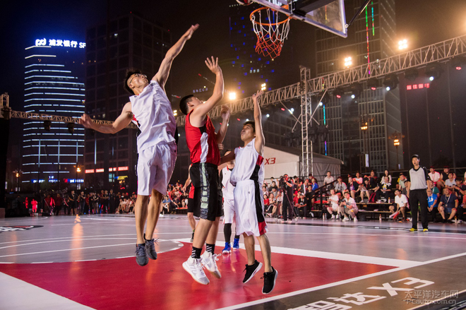 夺金势头 夺金势头