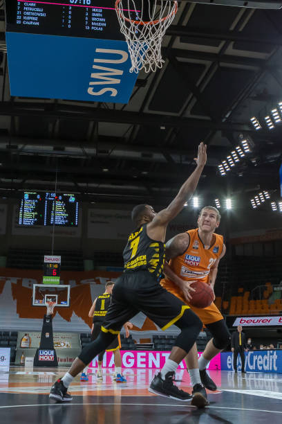 球改判为鹈 球改判为鹈