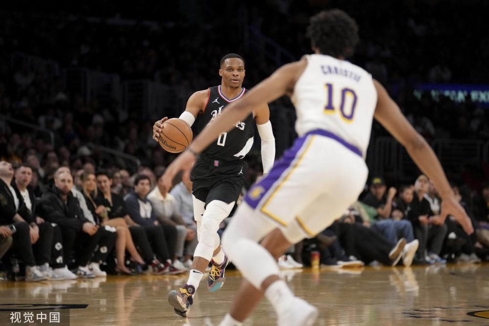 深圳男篮的 深圳男篮的